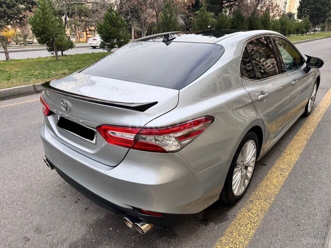 Toyota Camry-6