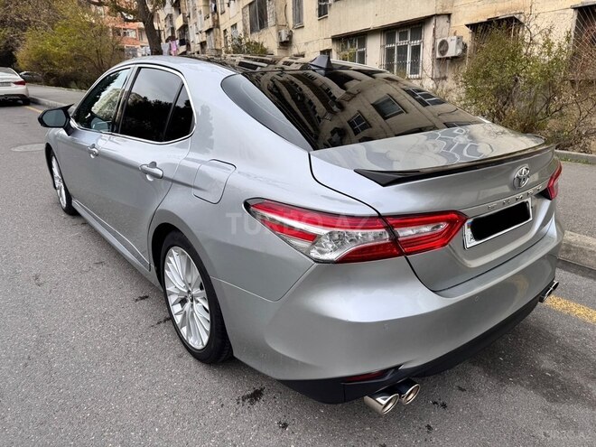 Toyota Camry-9