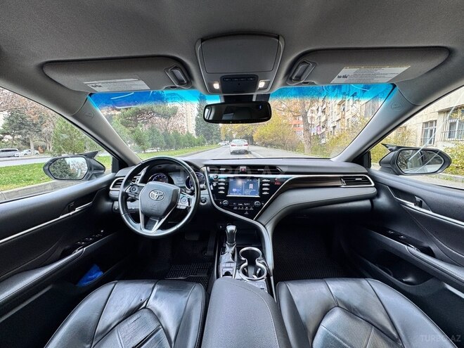 Toyota Camry-16