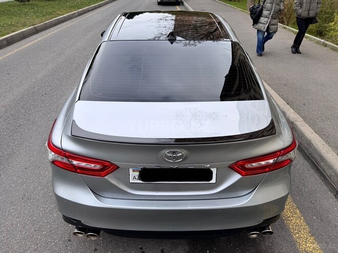 Toyota Camry-7