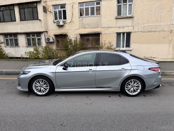 Toyota Camry-10