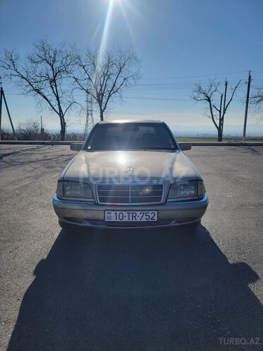 Mercedes C 220 1994, 263,589 km - 2.2 l - Oğuz
