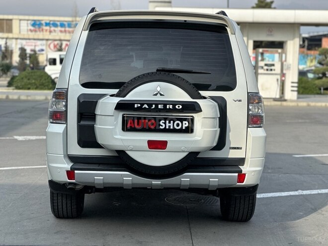Mitsubishi Pajero 2011, 142,000 km - 3.5 l - Bakı