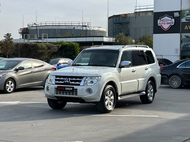 Mitsubishi Pajero 2011, 142,000 km - 3.5 l - Bakı