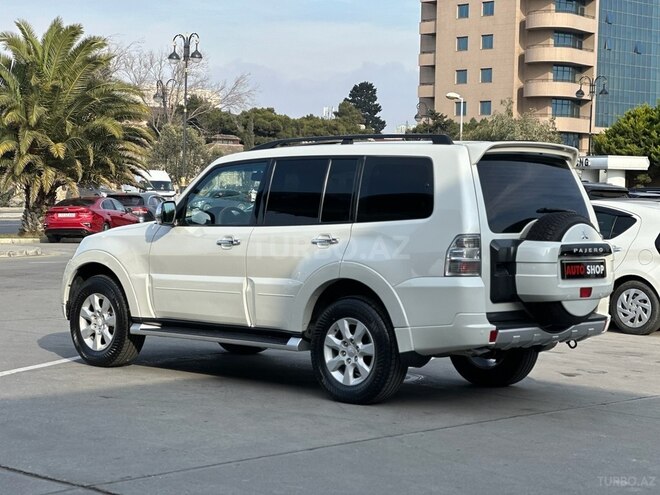 Mitsubishi Pajero 2011, 142,000 km - 3.5 l - Bakı