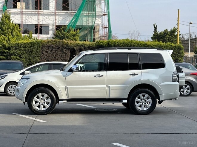 Mitsubishi Pajero 2011, 142,000 km - 3.5 l - Bakı