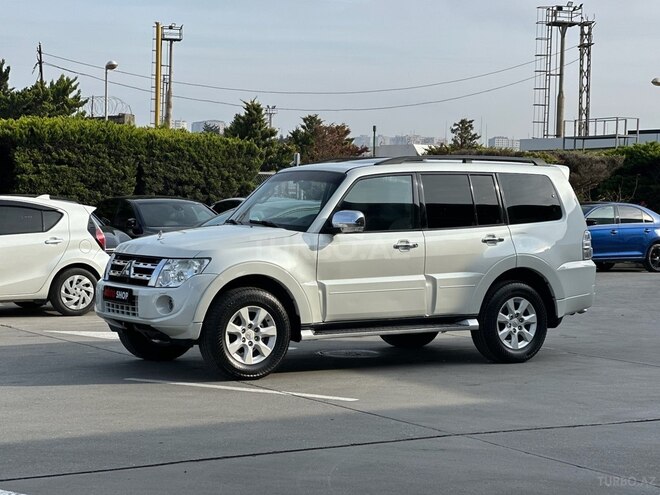 Mitsubishi Pajero 2011, 142,000 km - 3.5 l - Bakı