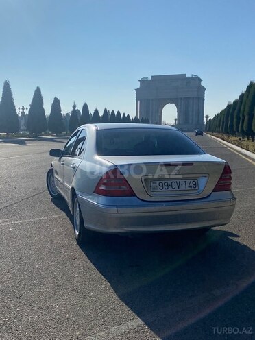 Mercedes C 240 2000, 320,000 km - 2.4 l - Gəncə