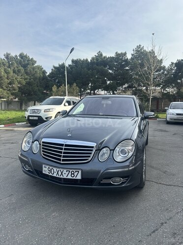 Mercedes E 220 2006, 299,000 km - 2.2 l - Bakı