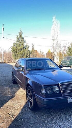 Mercedes E 320 1993, 452,640 km - 3.2 л - Goranboy