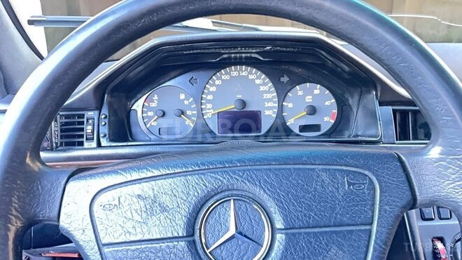 Mercedes E 320 1993, 452,640 km - 3.2 л - Goranboy