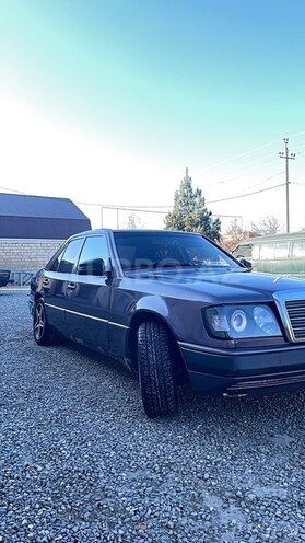Mercedes E 320 1993, 452,640 km - 3.2 л - Goranboy
