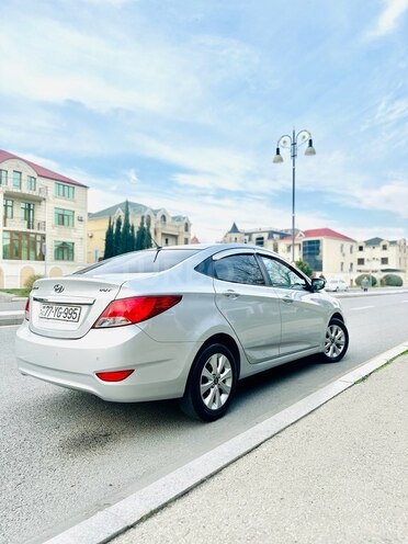 Hyundai Accent 2015, 143,180 km - 1.4 l - Bakı