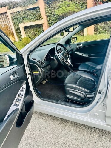 Hyundai Accent 2015, 143,180 km - 1.4 l - Bakı
