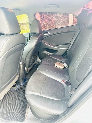 Hyundai Accent 2015, 143,180 km - 1.4 l - Bakı