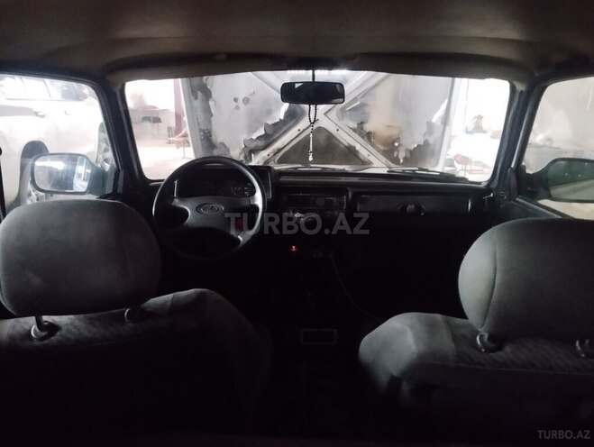 LADA (VAZ) Niva 2005, 39,000 km - 1.7 l - Şabran