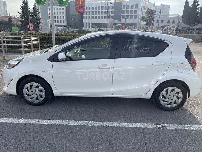 Toyota Aqua 2019, 98,000 km - 1.5 l - Bakı