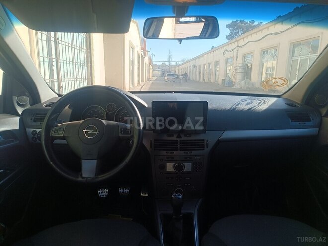 Opel Astra 2006, 223,000 km - 1.4 l - Tovuz