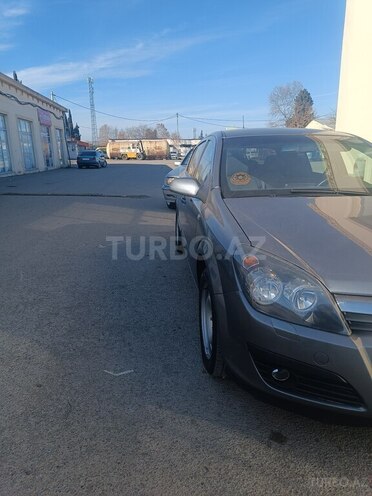 Opel Astra 2006, 223,000 km - 1.4 l - Tovuz