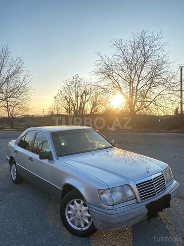 Mercedes E 250 1992, 397,000 km - 2.5 l - Şəki