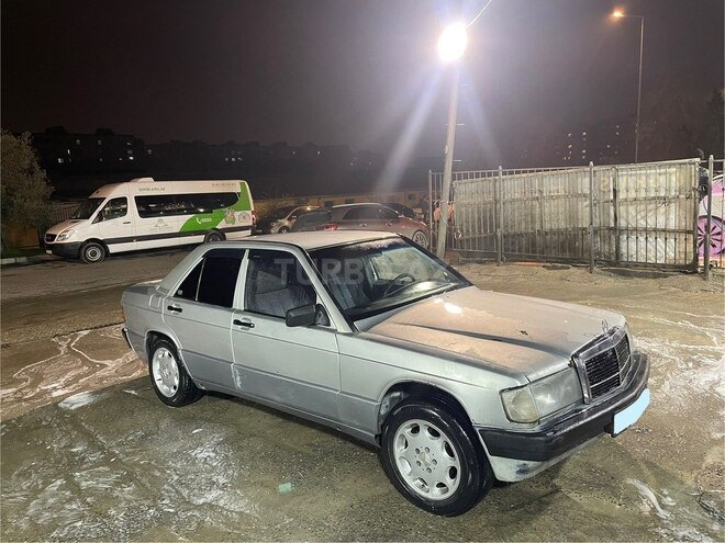 Mercedes 190 1991, 123,456 km - 2.0 л - Bakı