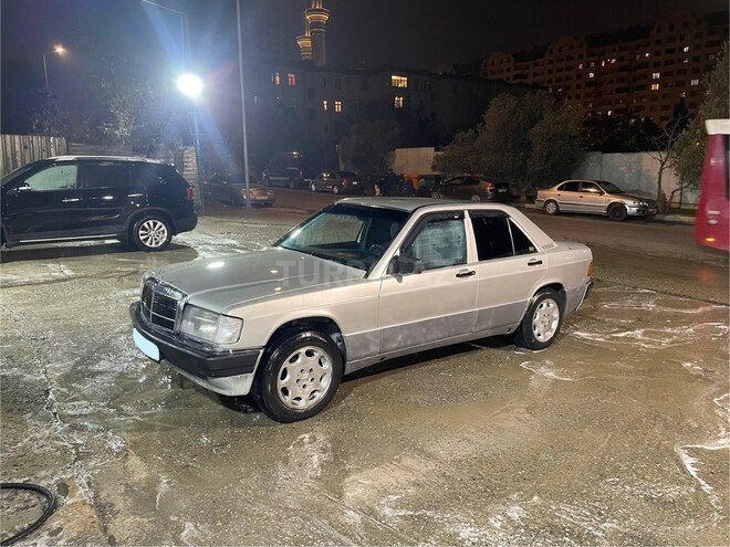 Mercedes 190 1991, 123,456 km - 2.0 л - Bakı