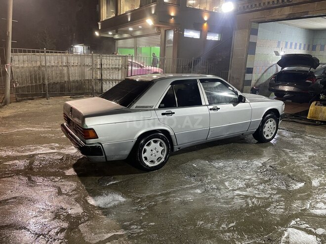 Mercedes 190 1991, 123,456 km - 2.0 л - Bakı