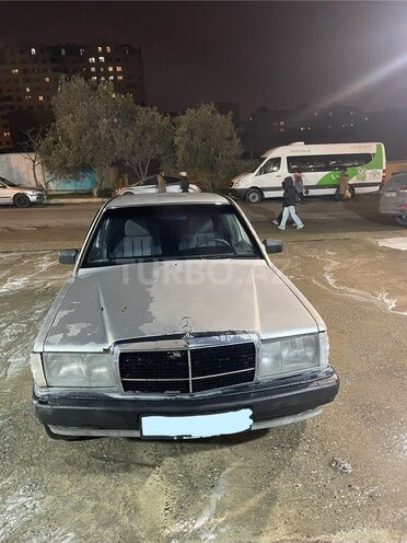 Mercedes 190 1991, 123,456 km - 2.0 л - Bakı