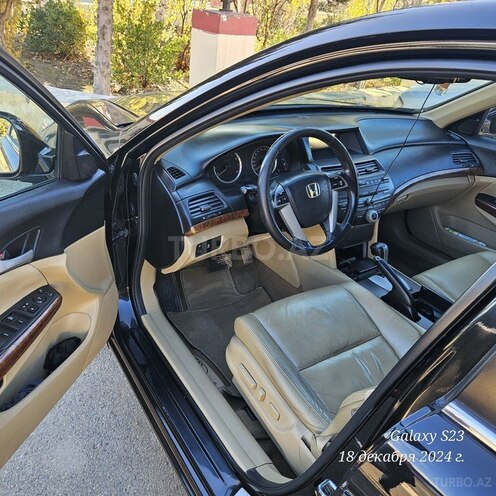 Honda Accord 2012, 200,000 km - 2.4 l - Salyan