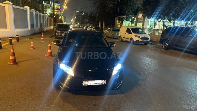 Kia Optima 2011, 270,000 km - 2.0 л - Bakı