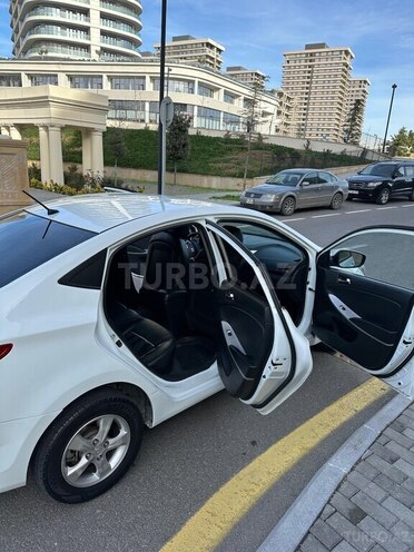 Hyundai Accent 2011, 225,000 km - 1.4 l - Bakı