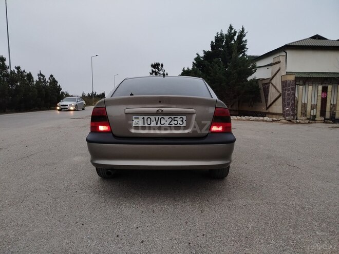 Opel Vectra 1996, 353,478 km - 2.0 l - Bakı