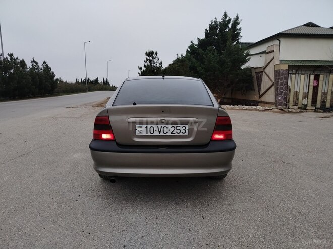 Opel Vectra 1996, 353,478 km - 2.0 l - Bakı