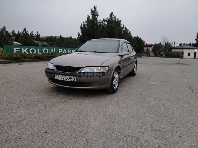 Opel Vectra 1996, 353,478 km - 2.0 l - Bakı
