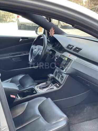 Volkswagen Passat 2006, 422,556 km - 2.0 l - Zaqatala