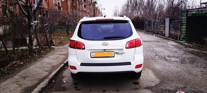 Hyundai Grand Santa Fe 2009, 267,000 km - 2.0 l - Bakı