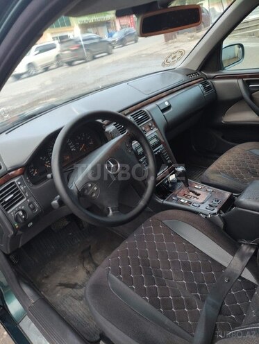 Mercedes E 270 2000, 417,000 km - 2.7 l - Bakı