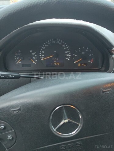 Mercedes E 270 2000, 417,000 km - 2.7 l - Bakı