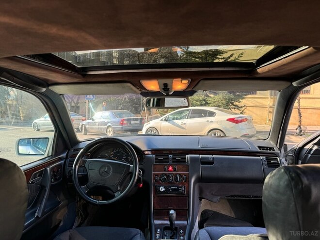 Mercedes E 290 1996, 250,000 km - 2.9 l - Bakı