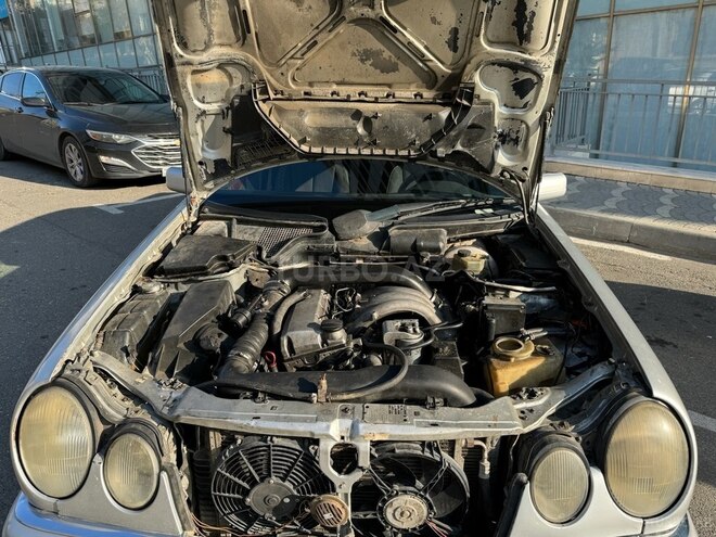 Mercedes E 290 1996, 250,000 km - 2.9 l - Bakı