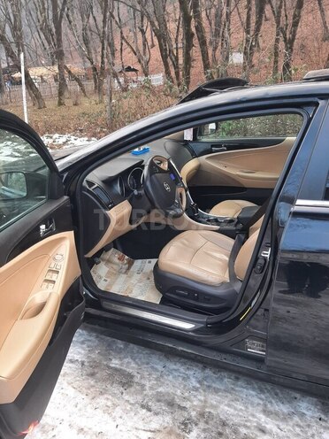 Hyundai Sonata 2011, 185,075 km - 2.0 l - Quba