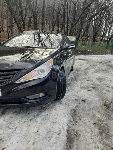 Hyundai Sonata 2011, 185,075 km - 2.0 l - Quba
