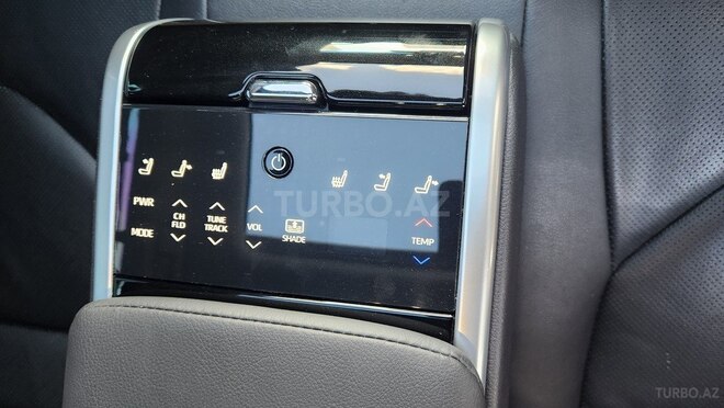 Toyota Camry-10