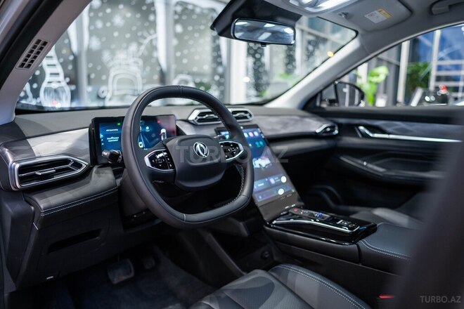 DongFeng Aeolus Mage HEV-17
