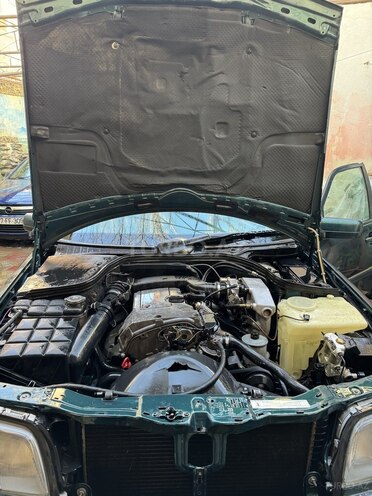 Mercedes C 200 1995, 368,000 km - 2.0 l - Bakı