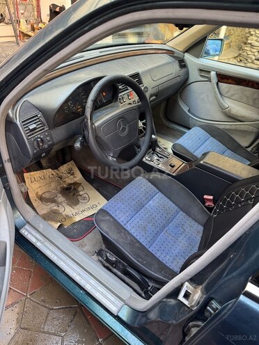 Mercedes C 200 1995, 368,000 km - 2.0 l - Bakı
