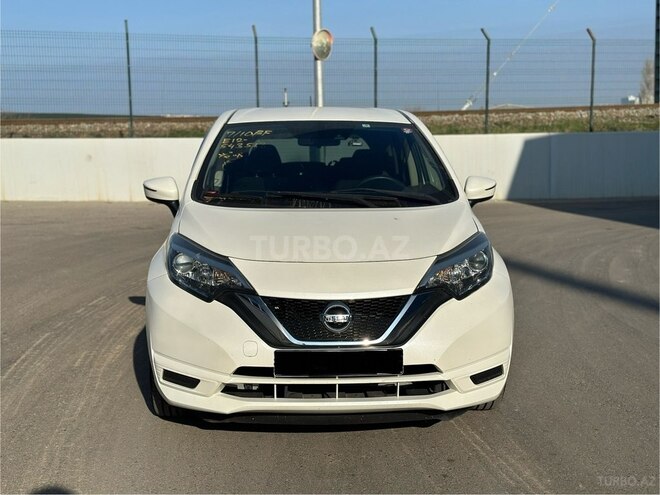 Nissan Note-2