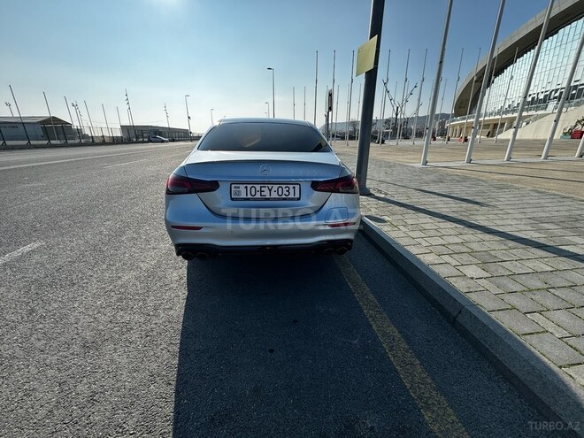 Mercedes E 300 de-3