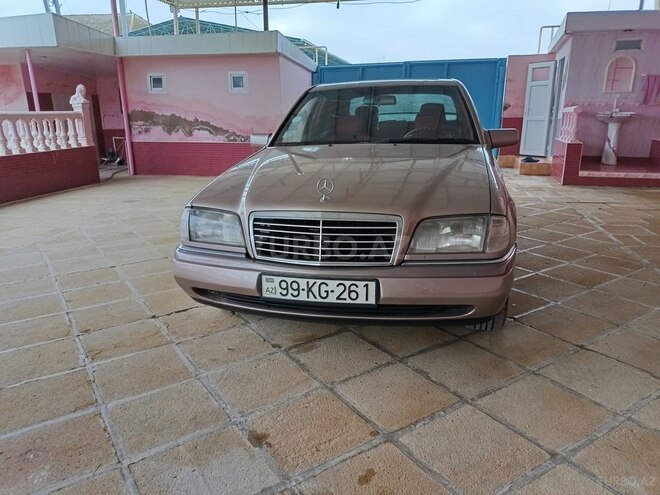 Mercedes C 200 1994, 300,000 km - 2.0 л - Salyan