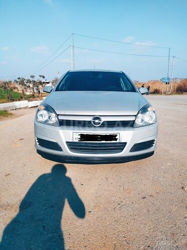 Opel Astra 2005, 173,000 km - 1.4 l - Salyan